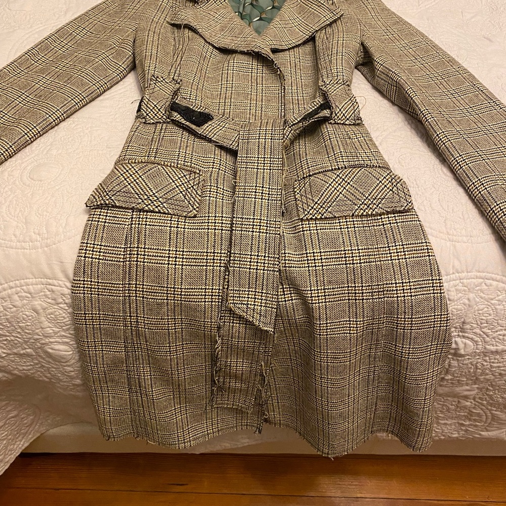 Poleci tweed trench style coat. 100% silk lining. Perfect condition